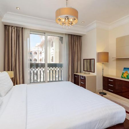 Royal Club By RVHR, Grandeur Residence Crescent Palm Jumeirah Dubai Exterior foto