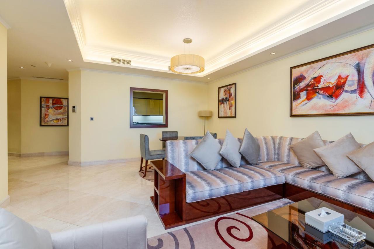 Royal Club By RVHR, Grandeur Residence Crescent Palm Jumeirah Dubai Exterior foto