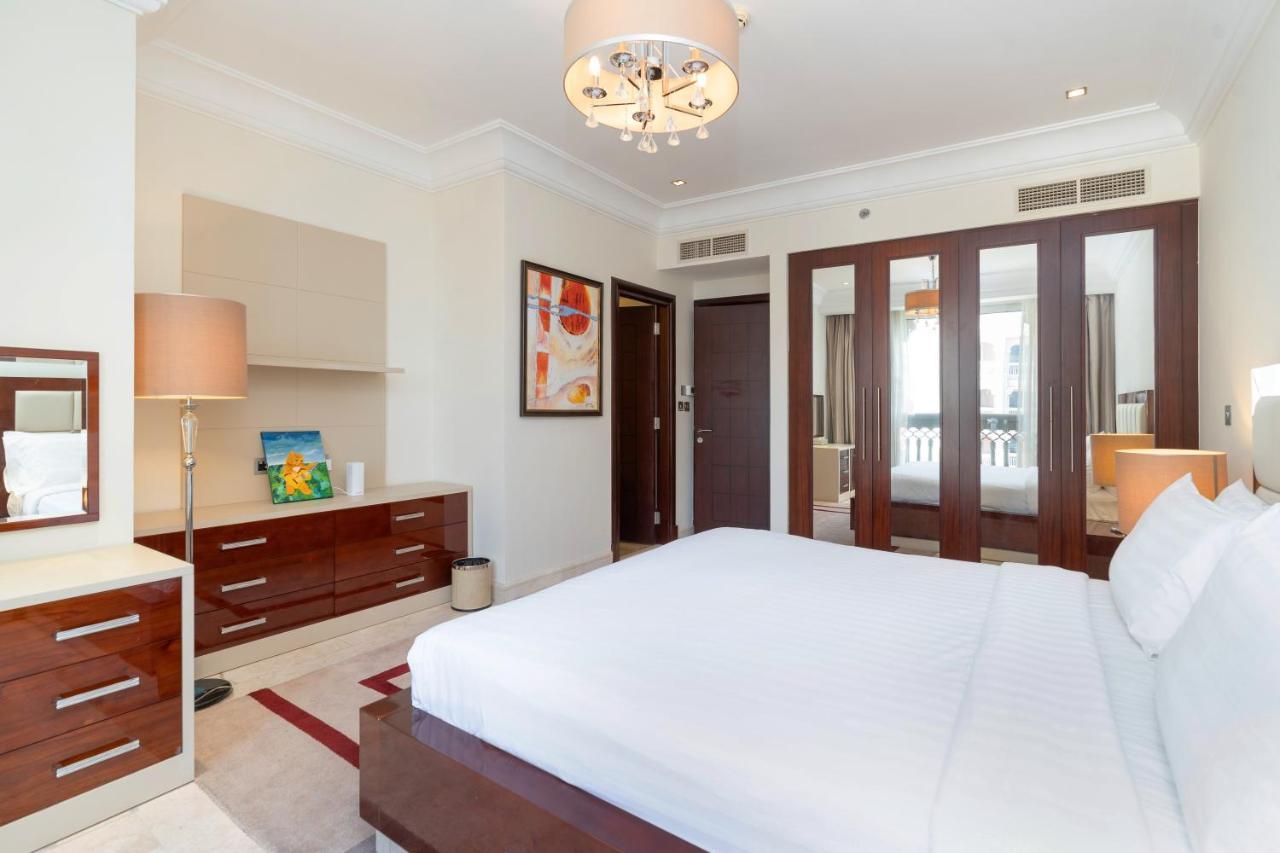 Royal Club By RVHR, Grandeur Residence Crescent Palm Jumeirah Dubai Exterior foto