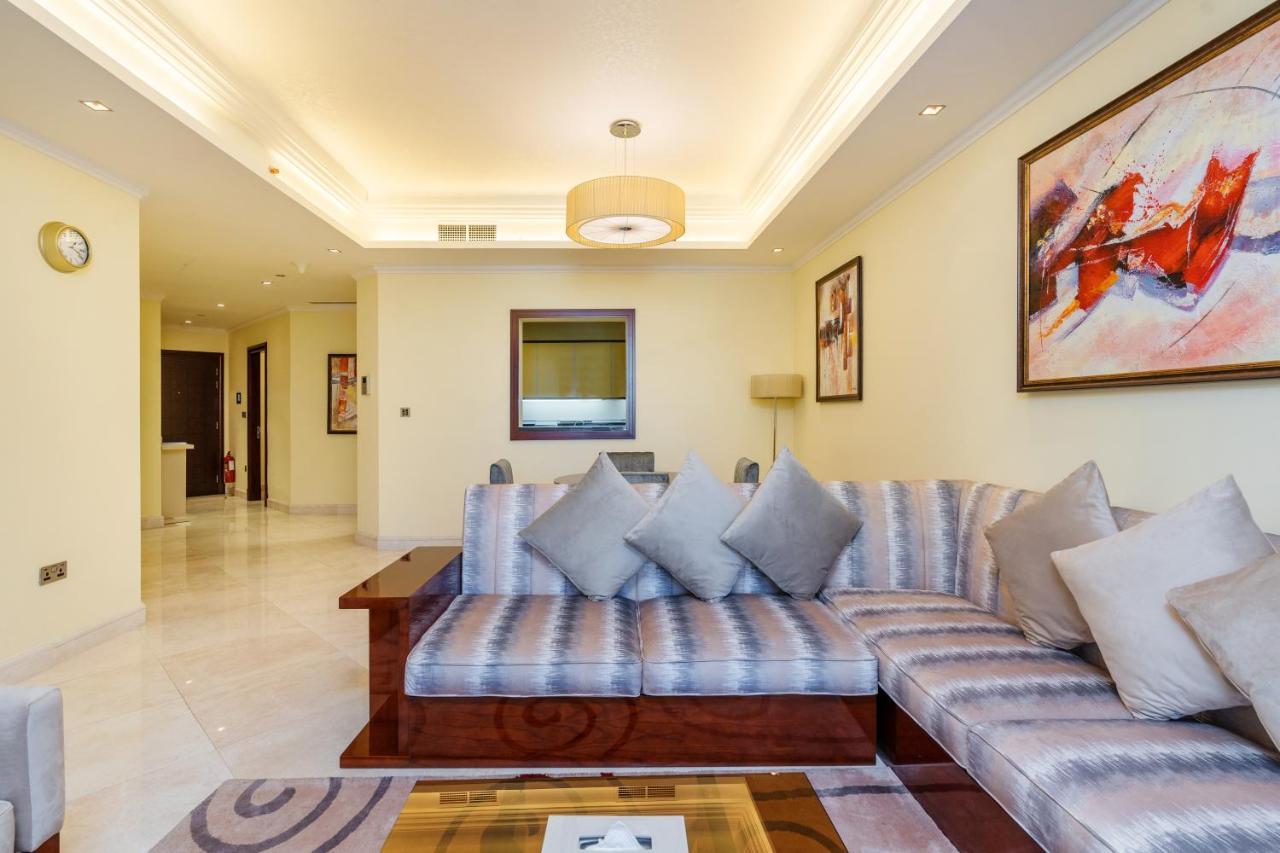 Royal Club By RVHR, Grandeur Residence Crescent Palm Jumeirah Dubai Exterior foto