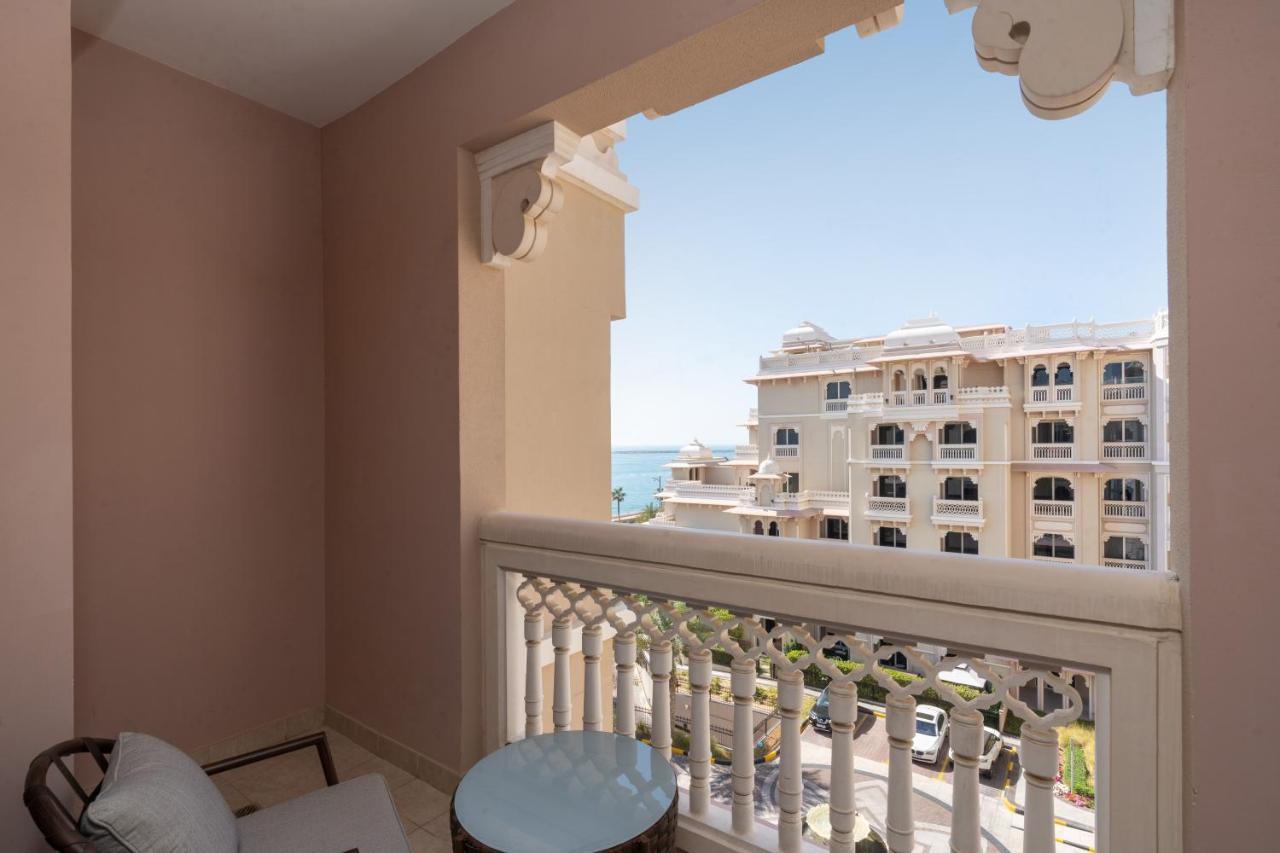 Royal Club By RVHR, Grandeur Residence Crescent Palm Jumeirah Dubai Exterior foto