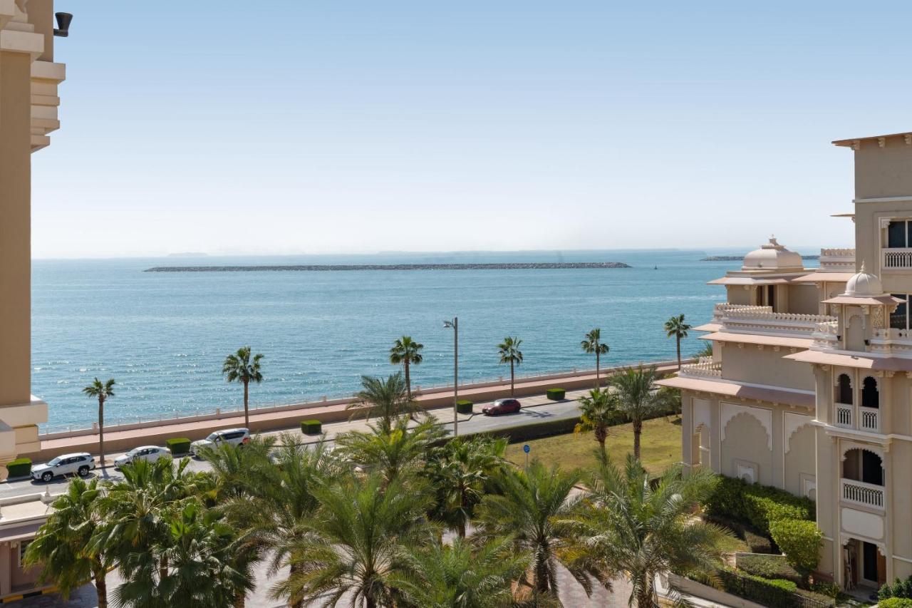 Royal Club By RVHR, Grandeur Residence Crescent Palm Jumeirah Dubai Exterior foto